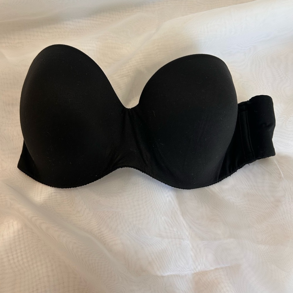 VS Body by Victoria Strapless Black Bra 34 C